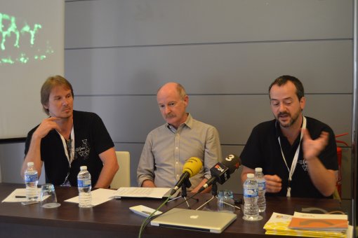 (de derecha a izquierda): Julien Colombelli (IRB Barcelona), Rafael Yuste (Columbia University) y Timo Zimmermann (CRG) durante la rueda de premsa en el ELMI