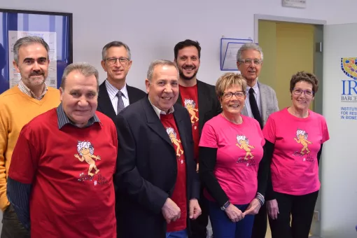Entrega del primer donativo de la organización "Vi per Vida" para la investigación en metástasis del IRB Barcelona (Foto: L.T. Barone, IRB Barcelona)