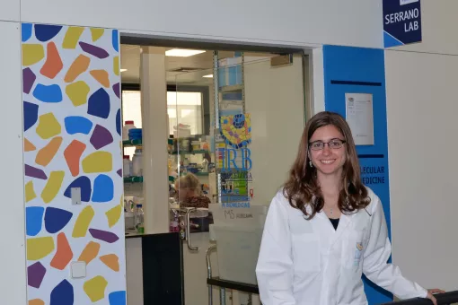 Elena Meléndez is the first student to be awarded the "IRB Barcelona Futur" fellowship, which has come about through social altruism (Photo: IRB Barcelona)