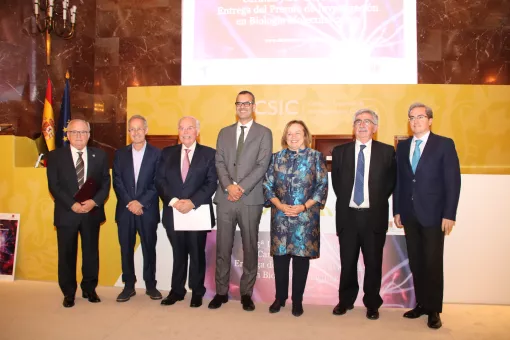 José Picón (Fundación Tatiana Pérez de Guzmán el Bueno-FTPGB), Ángel Carracedo, César Nombela (Fúndación Carmen y Severo Ochoa-FCSO), Salvador Aznar (IRB Barcelona), Rosa Menéndez (CSIC), César de Haro (FCSO) y Alvaro Matud (FTPGB)