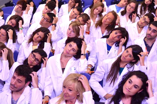 Diferents moments del rodatge del vídeo de l'IRB Barcelona #IRBdances