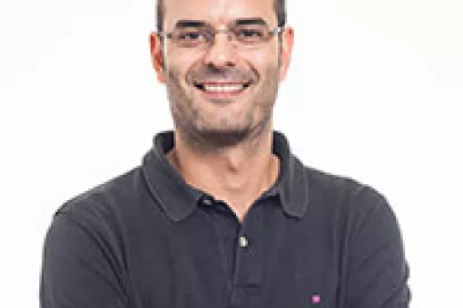 Salvador Aznar Benitah, jefe del laboratorio de Células Madre y Cáncer del IRB Barcelona