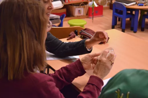 Les activitats dels dos primers trimestres s'han centrat en la formació dels professors de l'escola Mare de Déu de Montserrat (A.Ros / IRB Barcelona)