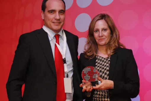 Teresa Tarragó, cofounder of Iproteos, in the prize-giving ceremony