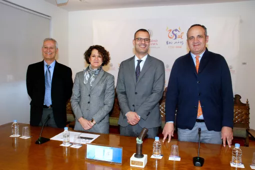 Aznar Benitah recibe el VI Premio Nacional de Investigación en Cáncer 'Doctores Diz Pintado' (De izq. a dcha.) Eugenio Santo, Mª Ángeles Serrano, Salvador Aznar Benitah and Nicolás Rodríguez (USAL)