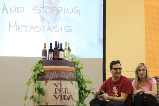 Xavier Ayala y Elisabet Carnicé, presentadores de Vi per Vida