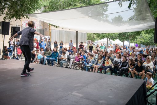 Opening science to society