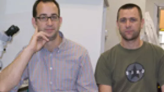 Marco Milán and Héctor Herranz in the Developmental and Growth Control Lab at the IRB Barcelona