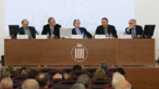 L'acte es va celebrar a l'Auditori de l'Acadèmia, presidida per Josep Antoni Bombí (centre)