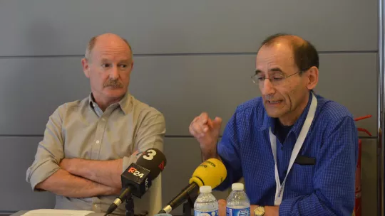 El investigador del IRB Barcelona/CSIC, Jordi Casanova explica que "ver el crecimiento en vivo de un embrión nos permite revisitar conceptos de la biología del desarrollo"