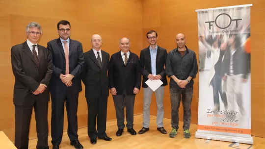 Ceremonia de entrega de la beca bianual FOT. En la imagen, de izquierda a derecha: Modesto Custodio, Eduard Batlle, Jordi Carbonell, Josep Bombardó, Francesco Paolo Marchese y Joan Berlanga. Imagen: Soledad García, Corporació Sanitària Parc Taulí.