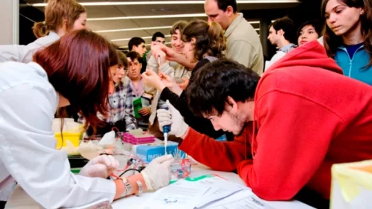 "Live Research" Fair. Image: PCB. 