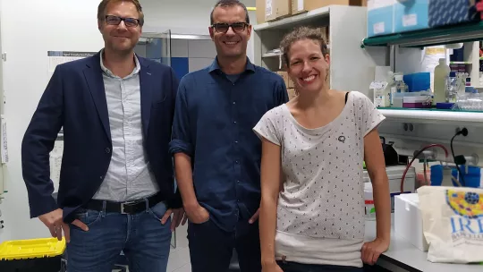 Holger Heyn (CNAG-CRG), Salvador Aznar Benitah y Marion Salzer (IRB Barcelona)