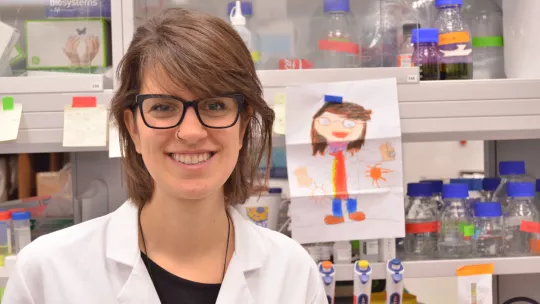 La campaña de sensibilización va acopañada de la recaudación de 25.000 euros para financiar el primer año de un/a estudiante de doctorado en el IRB Barcelona (L.T. Barone, IRB Barcelona)