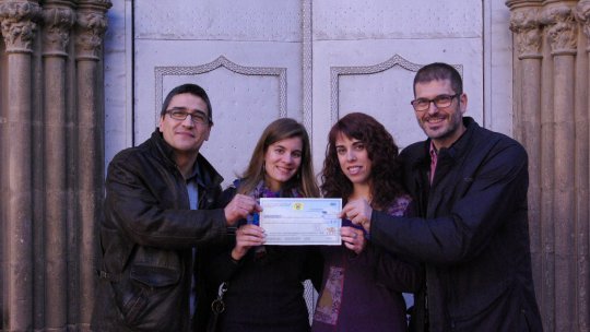 From left to right: Roberto Bartolomé, Begoña Cánovas, Laura Gorbe (from the school's parents association) and Jesús Sánchez