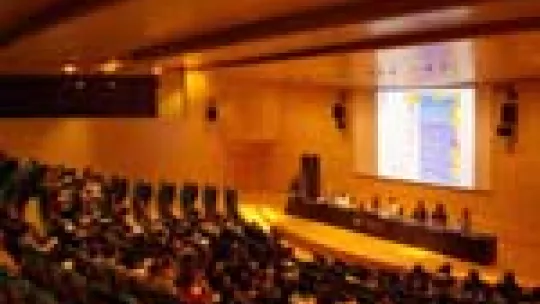 Joan J. Guinovart and the Organizing Committee welcome the participants