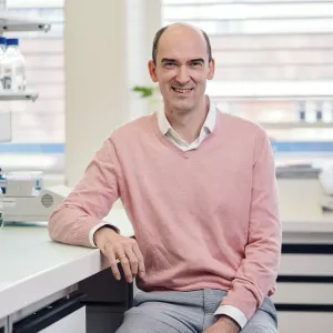 Dr. Nicolas H. Thomä